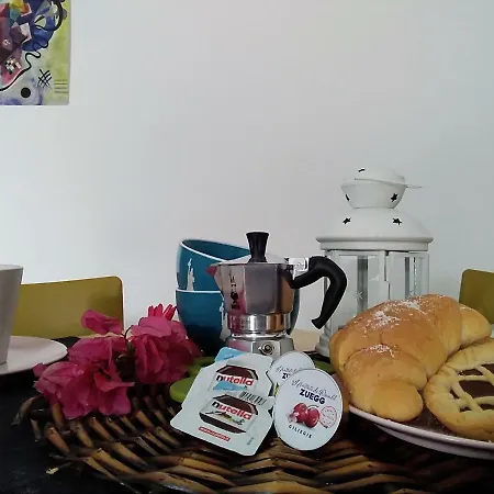 Casa Romans, Via Della Palma, 63 * Катания